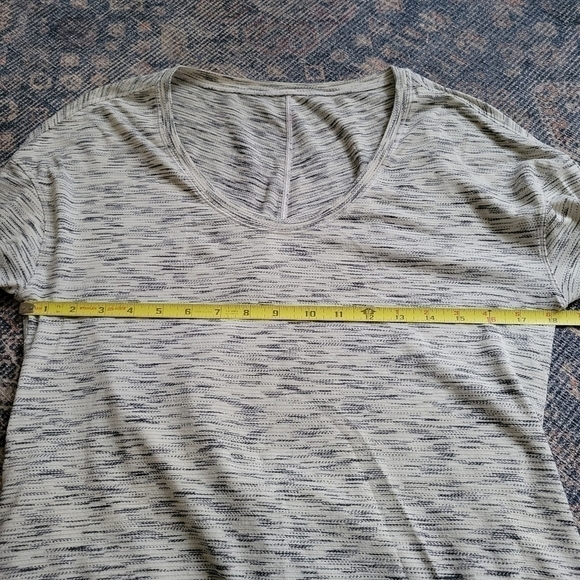 Lululemon Meant To Move Long Sleeve Tiger Space Dye Black White Scoop Neck Gray - Picture 8 of 10